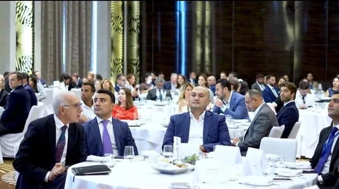 Amcham 9 sentyabr