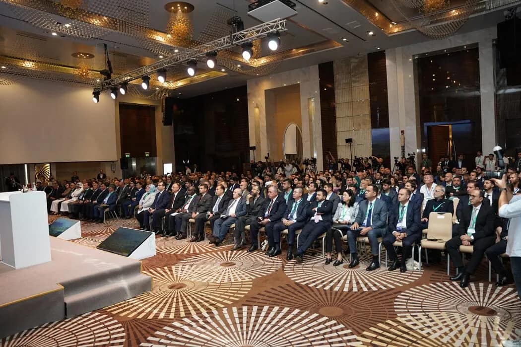 İqtisadiyyat Nazirliyi, Dövlət Turizm Agentliyi və KOBİA-nın təşkilatçılığı ilə baş tutan AZHAB forumu.